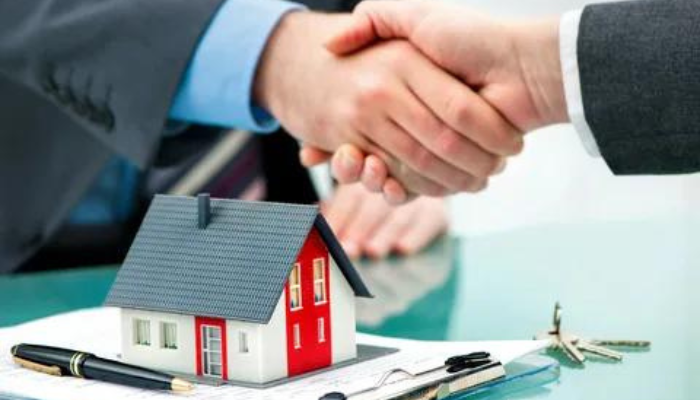 Who Pays Property Taxes on a Land Contract